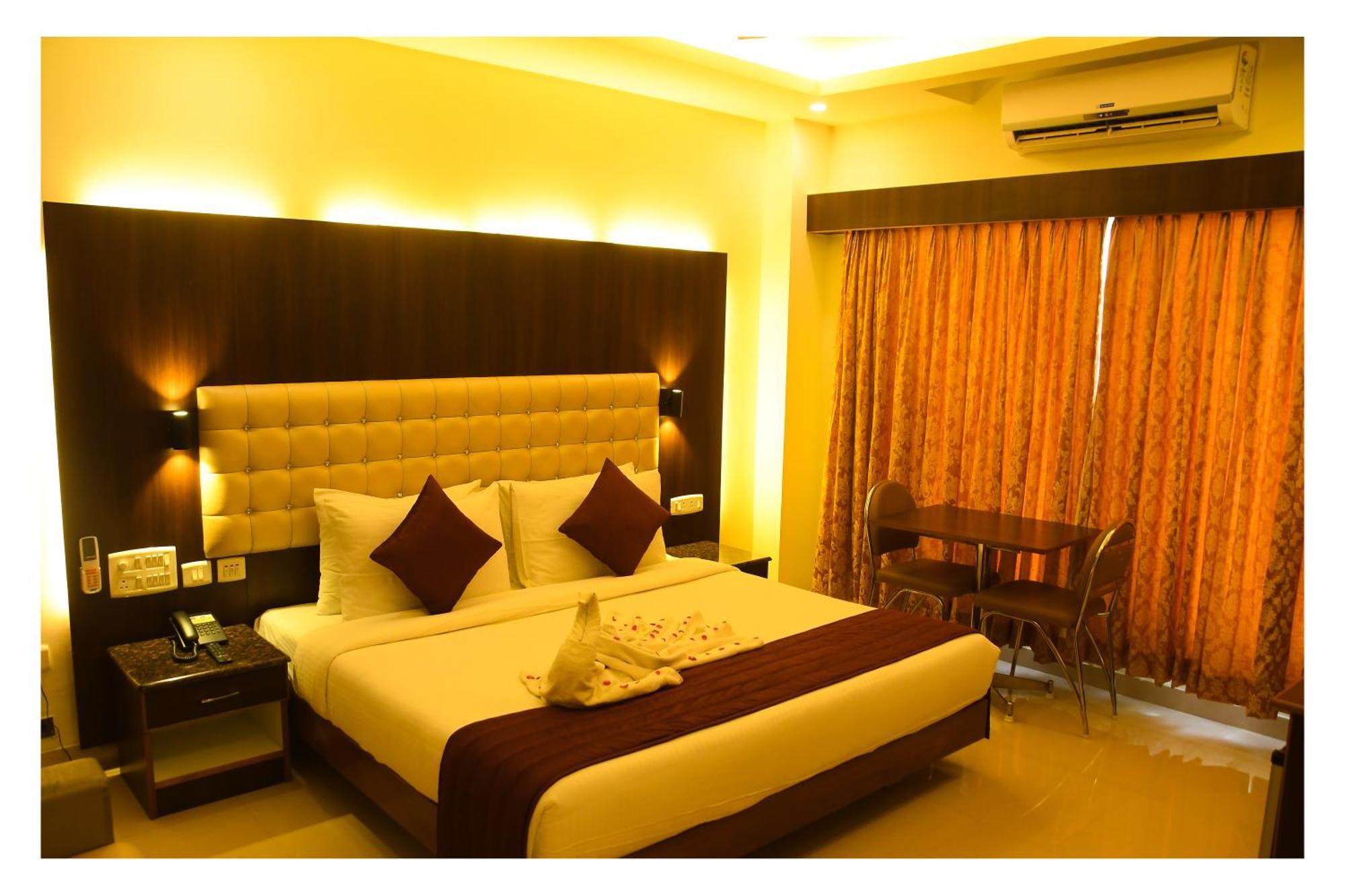 Hotel Sr Tiruchendur Tiruchchendūr Zewnętrze zdjęcie